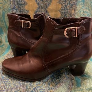 Side Zip 2” Healed Booties